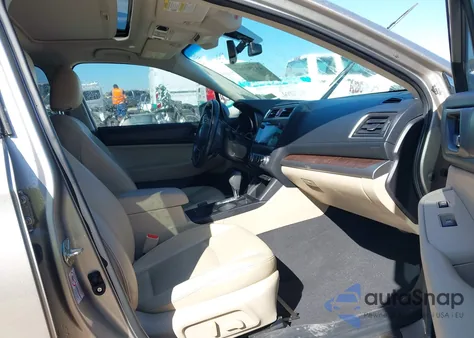 2017 Subaru Outback 2.5I Limited z USA, uszkodzony, nr VIN 4S4BSANC2H3362865